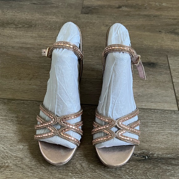 Alex Marie Rose Gold Wedge - Picture 2 of 13